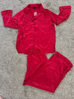 New Vintage Victoria's Secret Red Satin Pajama Set with Black Trim
